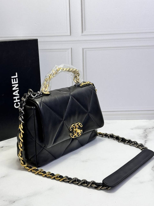 CHANEL-Chanel ‘19 flap bag’